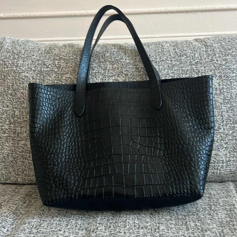 Cuyana croc embossed leather tote